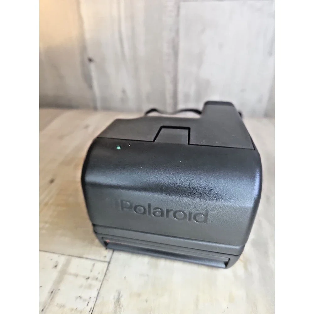 Polaroid OneStep 600 Instant Camera Rainbow Stripe Tested w Film 8 Shots